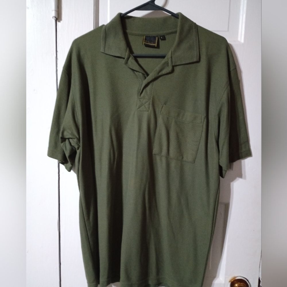 Oggi men's shirt size large (Mgs164)